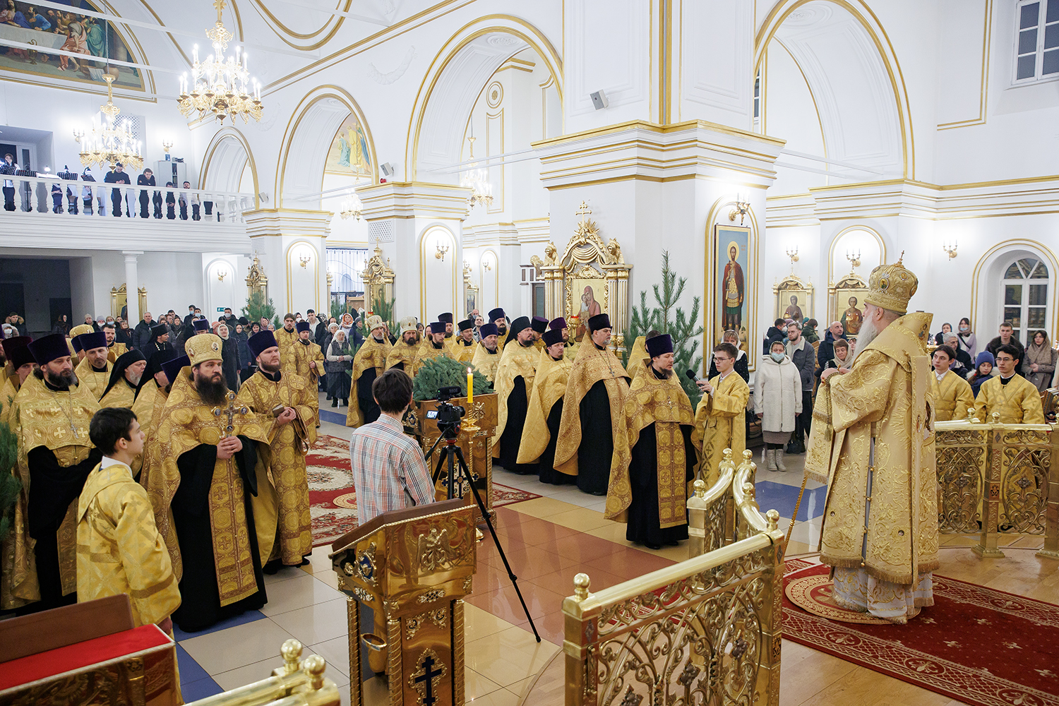 Великая Рождественская вечерня прошла в Спасо-Вознесенском соборе | Новости  Ульяновска. Смотреть онлайн