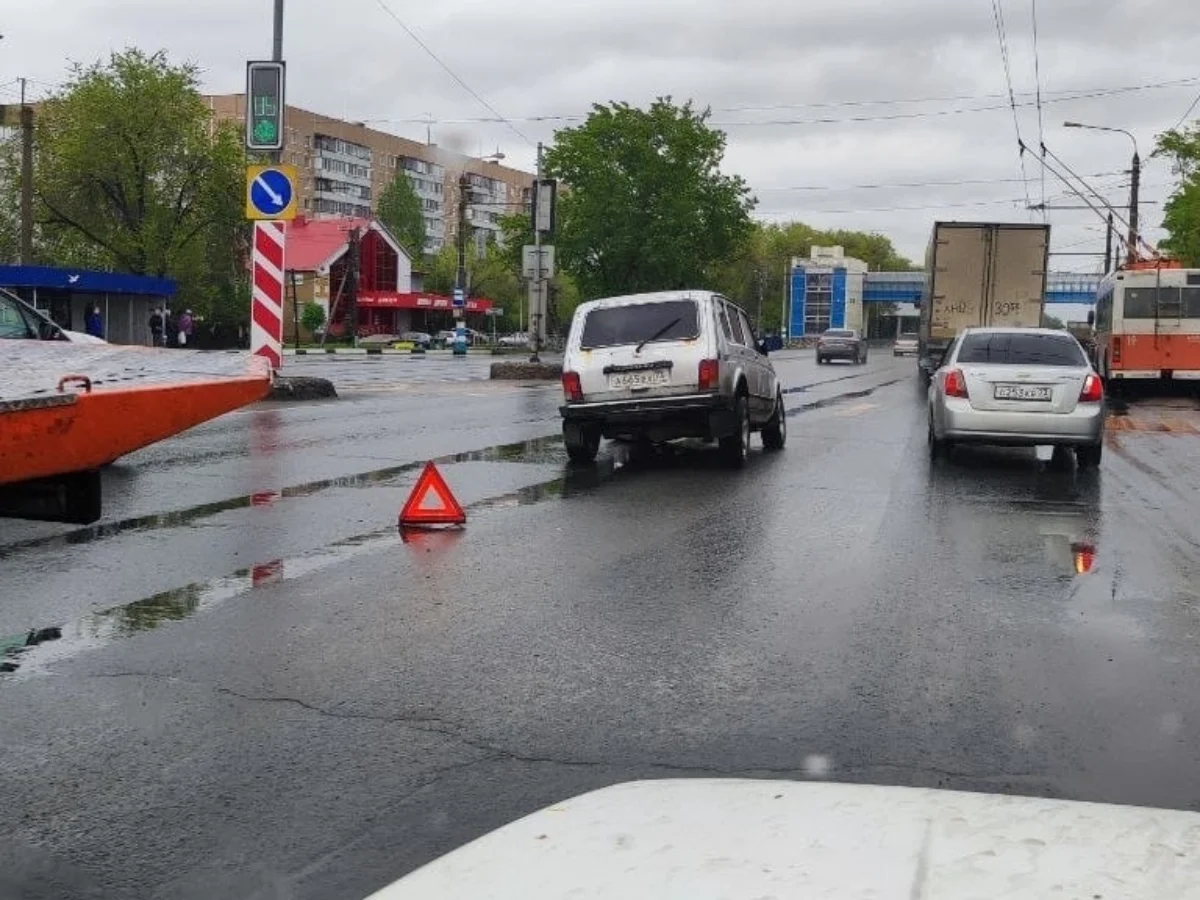 На Верхней террасе произошло ДТП | Новости Ульяновска. Смотреть онлайн