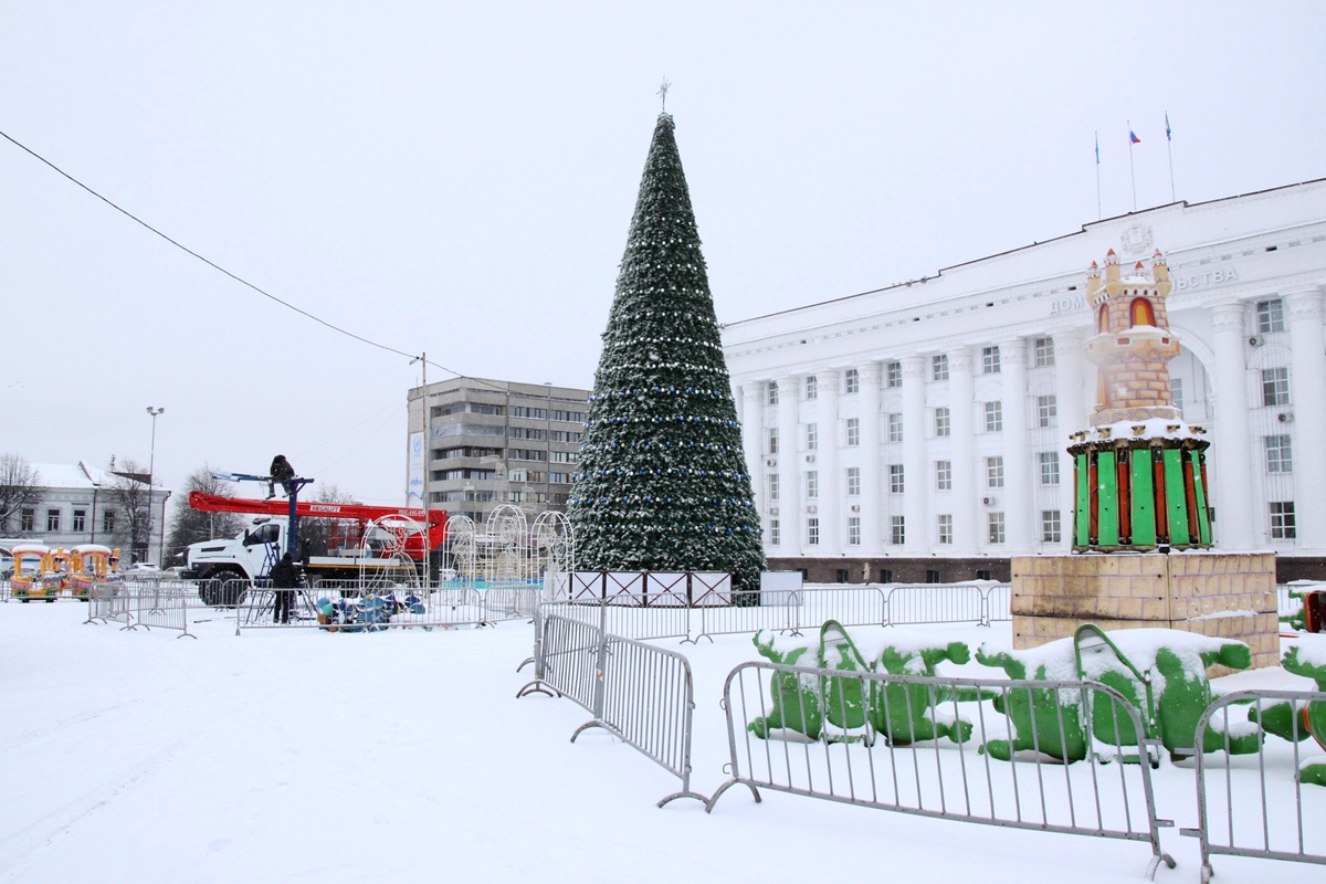 Нг ульяновск. Ульяновск НГ. Площадь зимой. Ульяновск зимой. Новогодний Ульяновск.