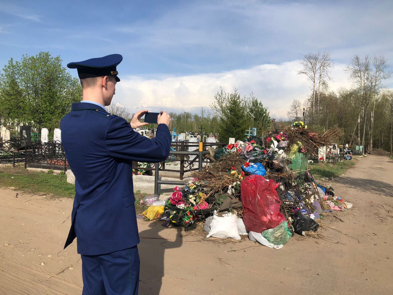 В Ульяновской области мусор нашелся даже возле нацпарка | Новости  Ульяновска. Смотреть онлайн