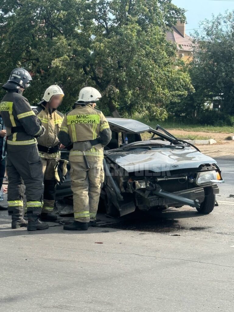 На Туполева произошло серьезное ДТП с пострадавшими | Новости Ульяновска.  Смотреть онлайн